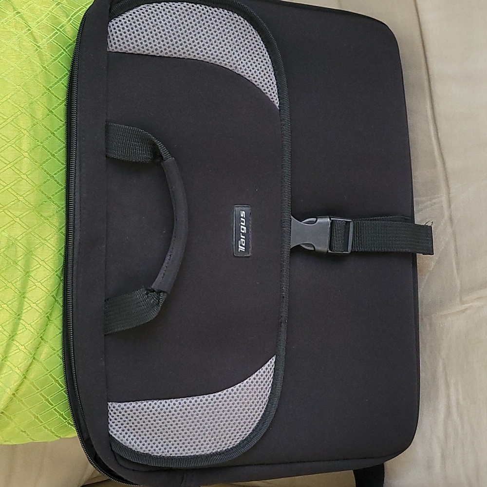 Targus laptop bag